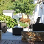 Cosy Chic Homestay *