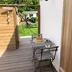 Cosy Chic Homestay *